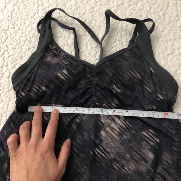 Maternity swim top with adjustable straps - Picture 11 of 15